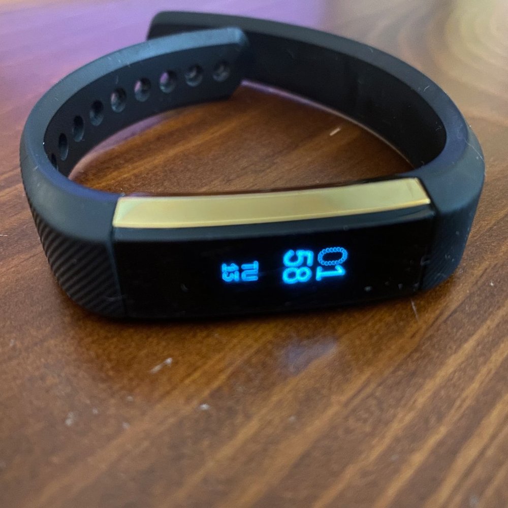 fitbit alta